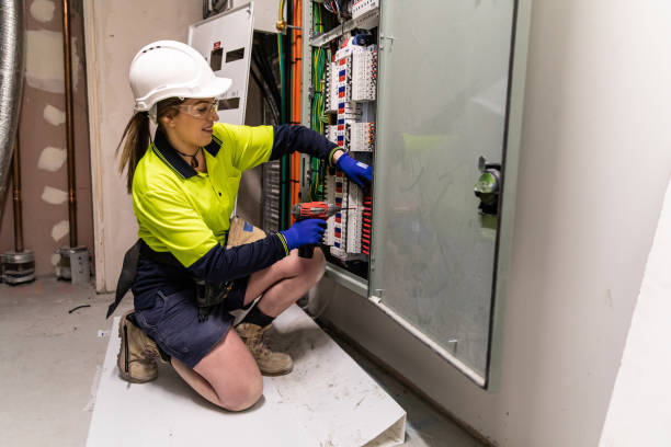 Best Affordable Emergency Electrician  in Independence, MO